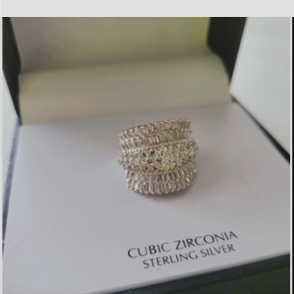 Giani Bernini Sterling Silver Ring Size 8 - Picture 2 of 5